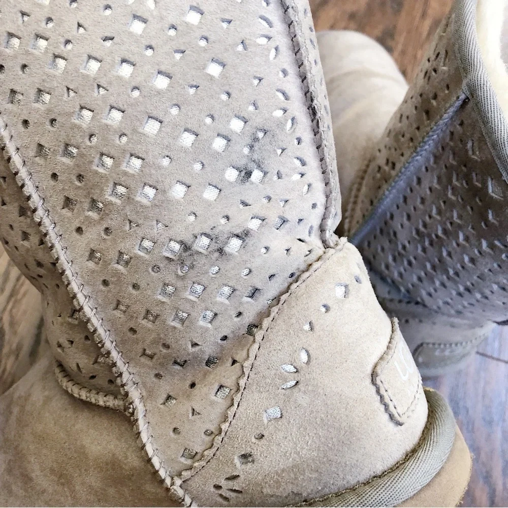 UGG • Classic Short Flora Perf Boots grey perforated shearling sheepskin sherpa